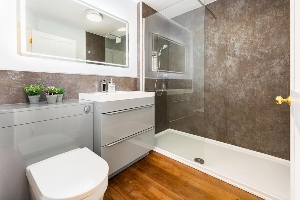 Fabulous Ground Floor Apartment. Great Malvern Exteriör bild